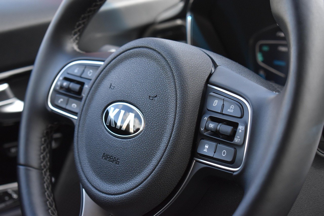 Import Kia from Korea to UAE cost